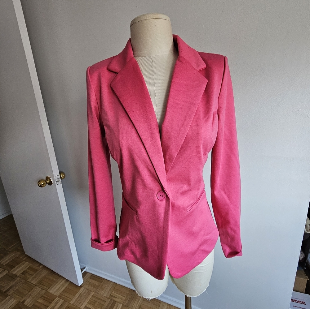 Elegant Pink Women's Blazer